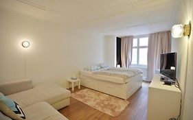 Cozy City Center, 4 Bedroom- 120Sq, 5Min Walk To Main Station