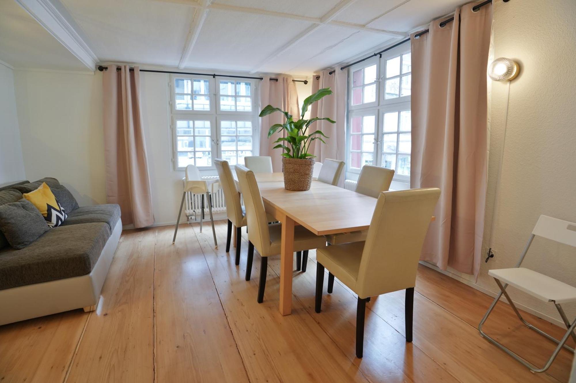 Cozy City Center, 4 Bedroom- 120Sq, 5Min Walk To Main Station Bazel Buitenkant foto